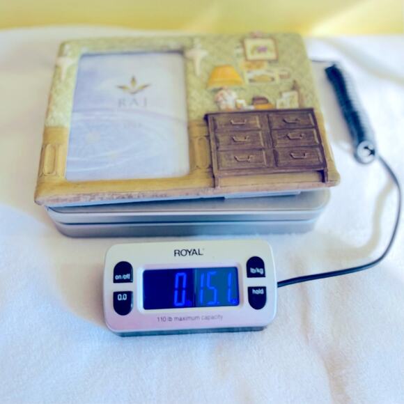 RAJ Collections 3D Photo Picture Frame Easel Back, House, Lamp, Cozy Home Decor - Picture 9 of 9